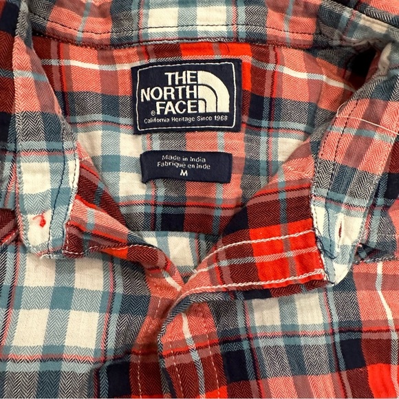 The North Face Men’s Medium Plaid Button Up Shirt - Picture 5 of 6